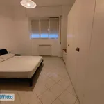 Rent 2 bedroom apartment of 65 m² in Milan