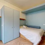 Appartement de 355 m² avec 1 chambre(s) en location à Paris