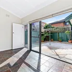 Rent 2 bedroom apartment in Maroubra