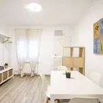 Rent 3 bedroom apartment of 80 m² in madrid