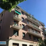 Affitto 5 camera appartamento di 177 m² in Genoa