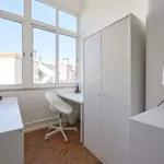 Rent a room in lisbon