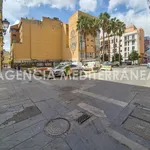 Rent 1 bedroom apartment of 71 m² in Valencia