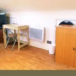 Rent a room of 150 m² in london