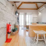 Rent 1 bedroom apartment of 60 m² in Porto