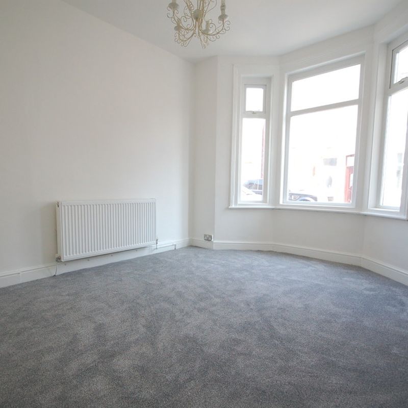 References Pending 2 Bed Mid Terraced House 34 Lodore Road £695 pcm Squires Gate