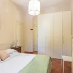 Rent 3 bedroom apartment of 83 m² in Roma