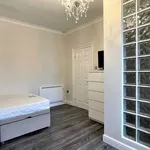 Rent 2 bedroom flat in South East England