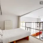 Rent 2 bedroom apartment of 70 m² in Paris