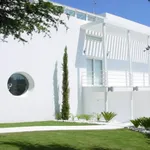 Rent 4 bedroom house of 240 m² in Marbella