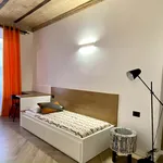 Rent 6 bedroom apartment of 73 m² in Rome