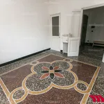 Affitto 7 camera appartamento di 130 m² in Genoa