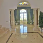 Villa for rent in Benahavis