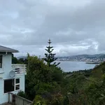 Rent 4 bedroom house of 1970 m² in Wellington