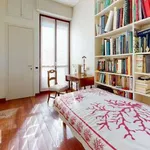 Rent 3 bedroom apartment of 105 m² in Milan