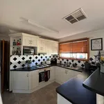 Rent 4 bedroom house in Roxby Downs