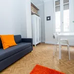 Rent 5 bedroom apartment in Valencia