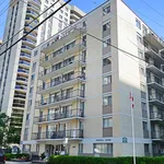 Appartement de 861 m² avec 2 chambre(s) en location à Ottawa