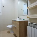 Rent 4 bedroom apartment of 100 m² in Barcelona