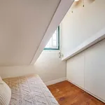 Rent a room of 180 m² in Lisboa