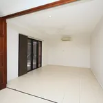 Rent 4 bedroom house of 712 m² in  Edmonton QLD 4869                        