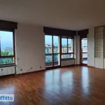 Rent 4 bedroom apartment of 170 m² in Milan