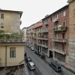 Rent a room of 90 m² in turin