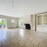 Huur 4 slaapkamer huis van 2217 m² in Rhode-Saint-Genese