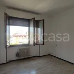 Affitto 3 camera appartamento di 90 m² in Voghera