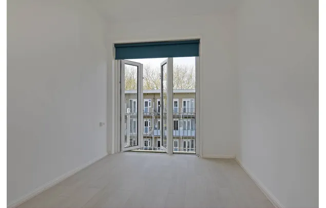 Huur 4 slaapkamer huis van 65 m² in Amsterdam