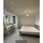 Rent 6 bedroom house in South West England