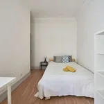 Rent a room in lisbon