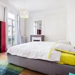 Appartement de 249 m² avec 4 chambre(s) en location à Paris