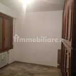 Affitto 5 camera appartamento di 100 m² in Bologna