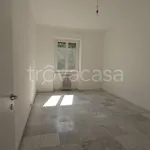 Rent 2 bedroom apartment of 65 m² in Milano