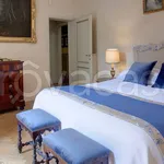 Rent 5 bedroom apartment of 160 m² in Firenze