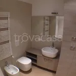 Rent 3 bedroom apartment of 95 m² in Milano