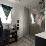 Appartement de 85 m² avec 4 chambre(s) en location à Poitiers