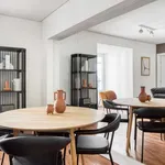 Rent 2 bedroom apartment of 116 m² in lisbon