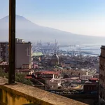 Rent 2 bedroom apartment of 60 m² in Napoli