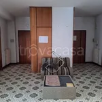 Affitto 7 camera appartamento di 264 m² in Benevento