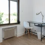 Rent 8 bedroom apartment in Madrid