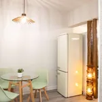 Rent 1 bedroom apartment of 39 m² in madrid