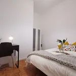 Rent a room in Madrid