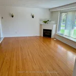 Appartement de 6329 m² avec 3 chambre(s) en location à Toronto (Clanton Park)