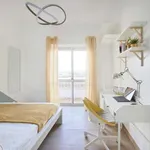 Rent a room in lisbon