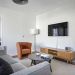 Rent 1 bedroom apartment of 44 m² in paris