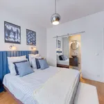 Maison de 1 m² avec 5 chambre(s) en location à MONTREUIL