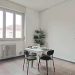 Rent 1 bedroom apartment in milan