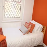 Rent 4 bedroom house in Yorkshire And The Humber